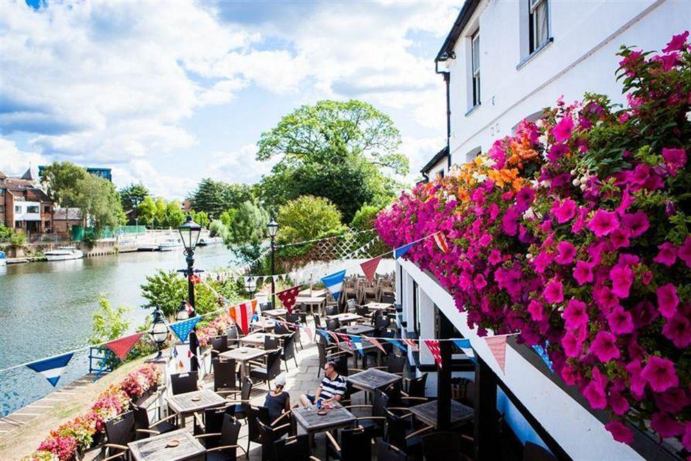 The Swan Hotel Staines-upon-Thames Exterior foto